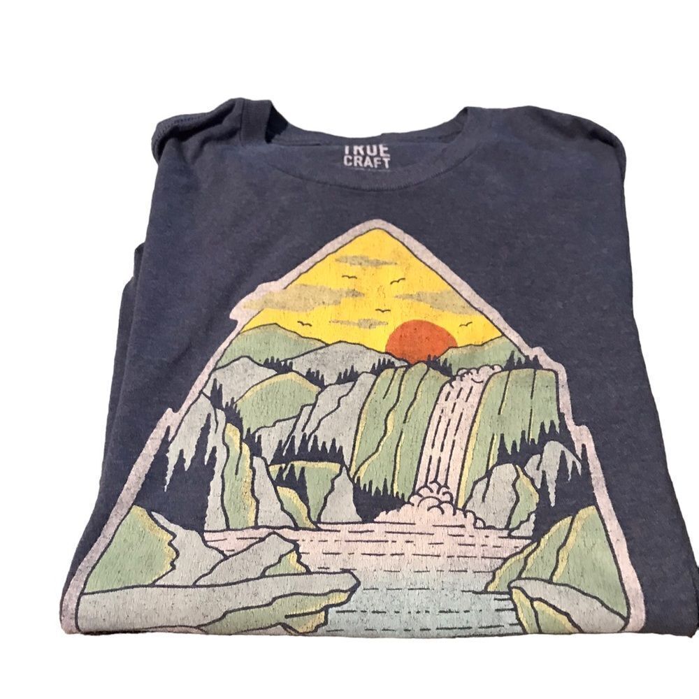 True Craft size large t shirt excellent condition see pics